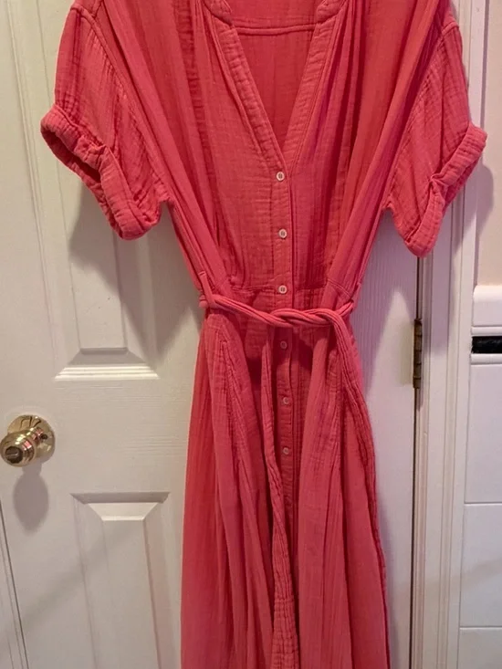 XiRENA Cate Dress Coral Pink Button-Front Maxi Dress - Picture 2 of 6